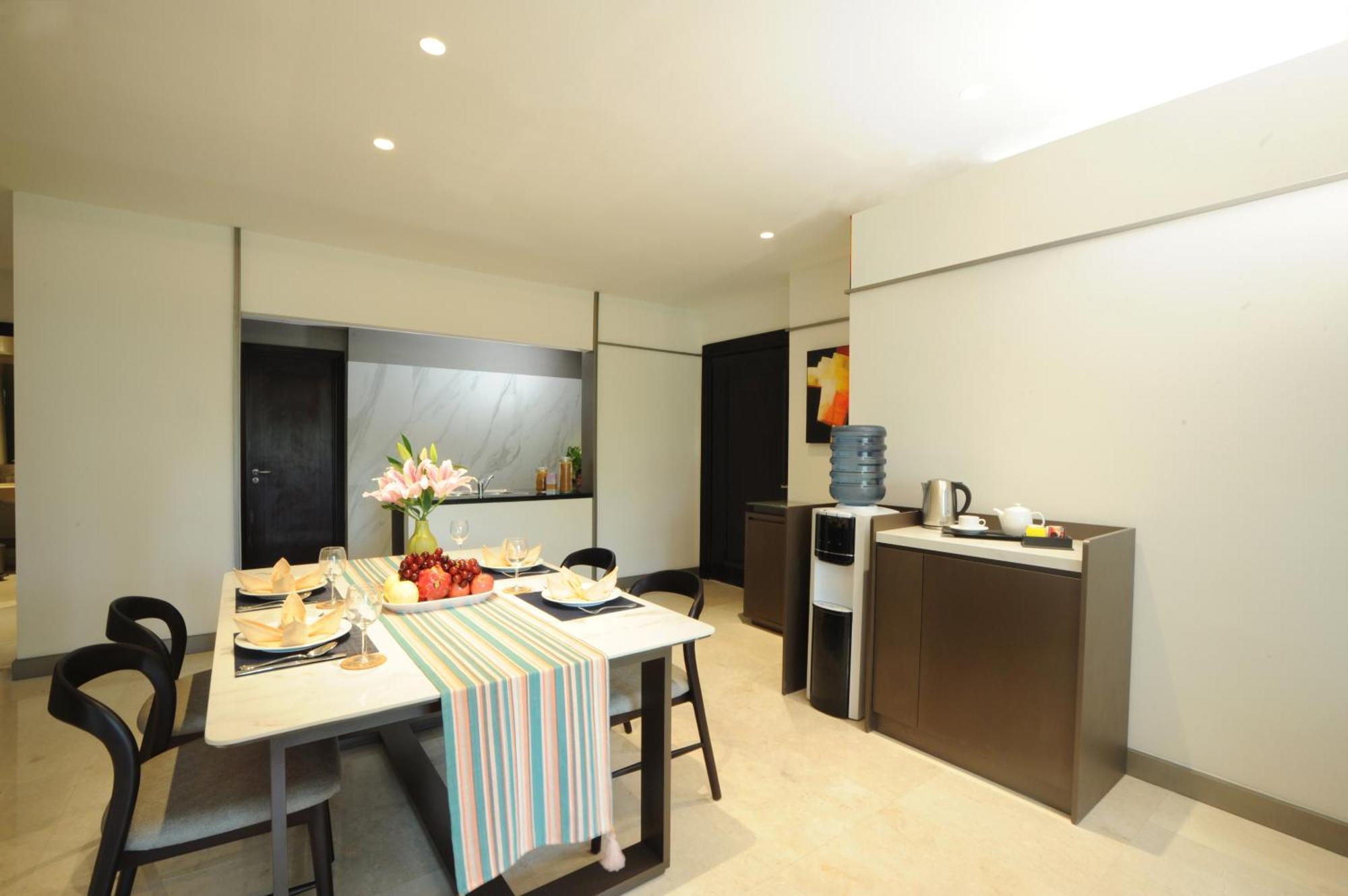 Somerset Berlian Yakarta Exterior foto
