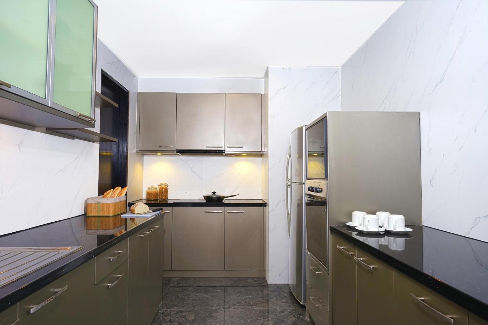 Somerset Berlian Yakarta Exterior foto